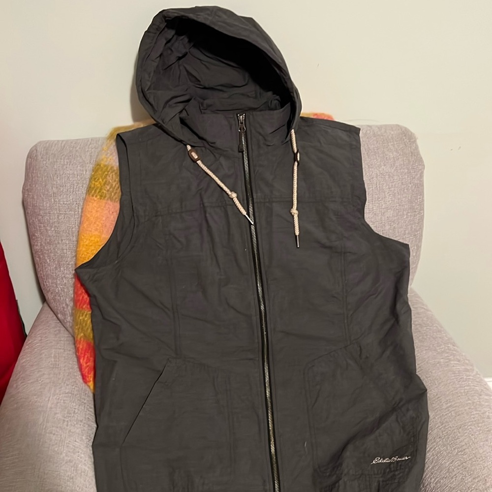 Eddie Bauer Gray Lightweight Vest - Like New!!!!